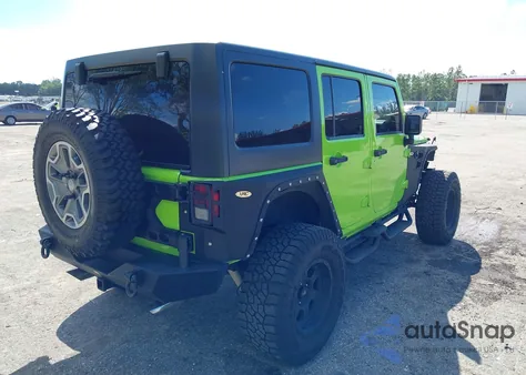 2013 Jeep Wrangler Unlimited Sport z USA, uszkodzony, nr VIN 1C4BJWDG3DL553102